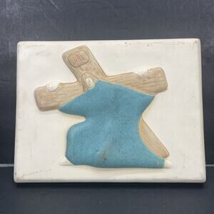Signed Jack Black 1991 Navajo VTG Pottery Wall Plaque (Jesus Carries His Cross)